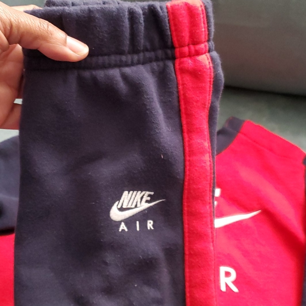 Nike Sweatsuit - Picture 3 of 3